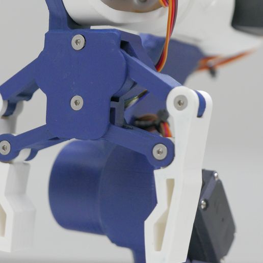 P1330387.jpg DIY ARDUINO ROBOTIC ARM WITH SMARTPHONE CONTROL 2023