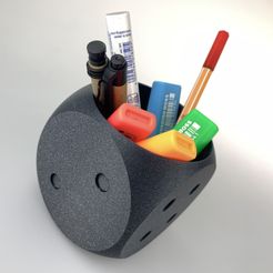 IMG_0839.jpg STL file Desk organiser - dice・3D print object to download