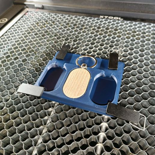 Laser engraving template for oval wooden key rings, compatible with Xtool M1, M1 Ultra, P2S, F1,...