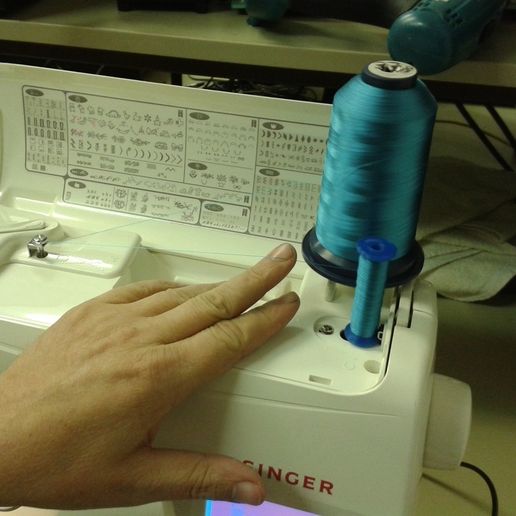 🧵 Thread Spool with Clamp for Sewing Machine・Free 3D File for ・Cults