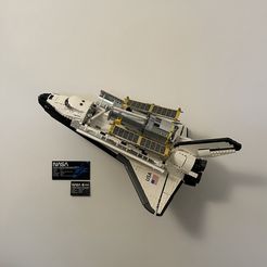 IMG_2714.jpg Wandhalterung Shuttle SPACE SHUTTLE DISCOVERY 10283 legoo / wall mouton