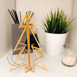 Sapin à bijoux 1.jpg Archivo STL gratis Árbol de joyería en forma de abeto・Modelo para descargar y imprimir en 3D