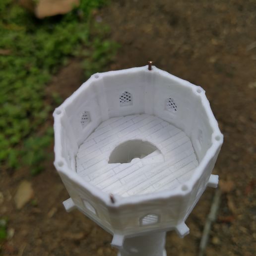 0004.jpg Grande tour médiévale