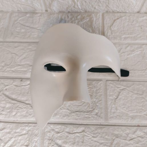WhatsApp-Image-2022-11-04-at-1.05.46-AM-1.jpeg Phantom of the opera mask