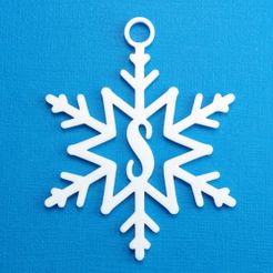 SSnowflakeInitialGiftTag3DPhoto.jpg STL file Letter S - Snowflake Initial Gift Tag Ornament・3D print design to download, CBDesigns