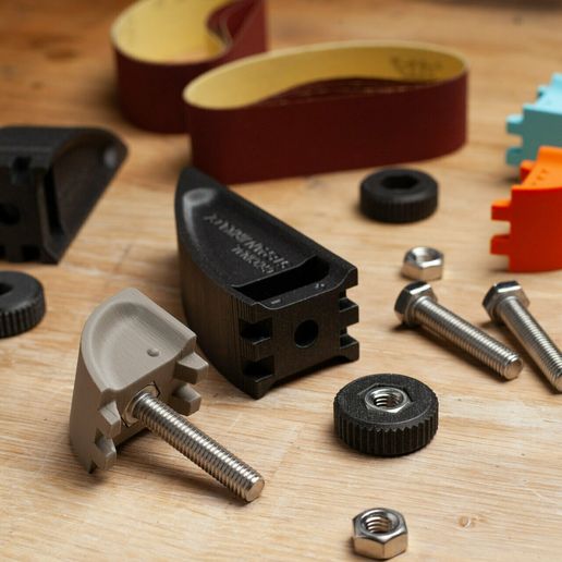 3D_Printed_Sanding_block_Tool_04.jpeg 3D Print - Sanding block with tension adjustment