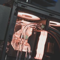 SAM_1819.jpg Distribution Verteiler 120mm Fanmounted Intern Hardtube Softtube Watercooling