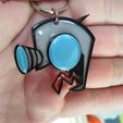 IMG_20221118_090134.jpg Invader_zim_[GIR] (брелок)