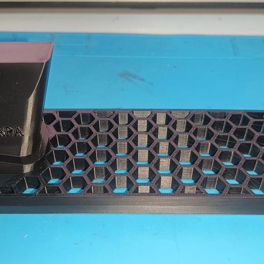 WhatsApp-Image-2024-09-19-at-22.08.06.jpeg Hi-Capa Stand for Tokyo Marui 4.3/5.1 and Other Brands - Custom Display