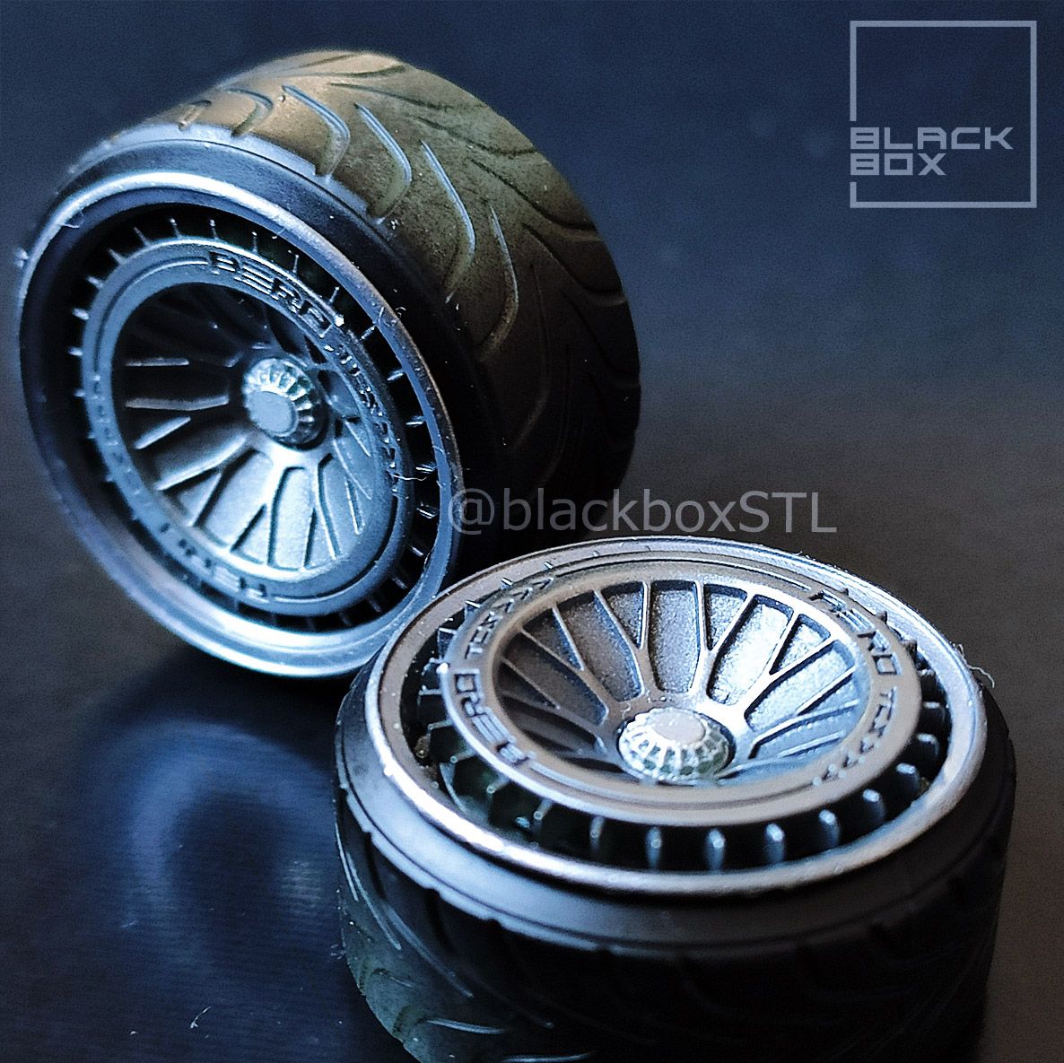 -kDoxSTL ou le re) 3D file SIL Wheel Set front and rear for miniatures 1-24th・3D printable design to download, BlackBox