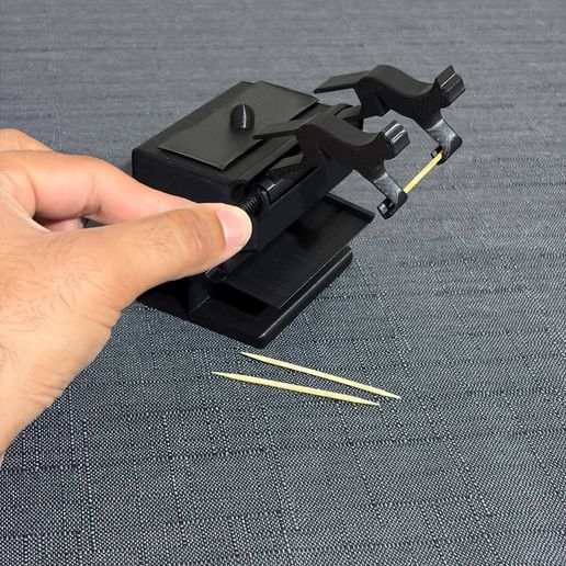 Toothpick holder