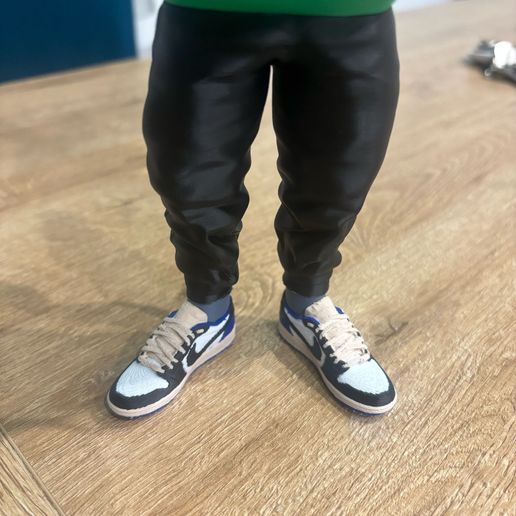 WhatsApp-Image-2025-02-21-at-23.44.19-1.jpeg Bundle Jordan travis Yeezy for Bugs Bunny