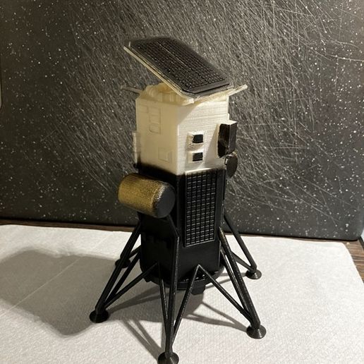 IMG_2025.jpg Intuitive Machines 1 (Odysseus) moon lander replica