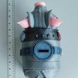 scale1.jpg Sir Pigglesby (a most noble piggy bank)