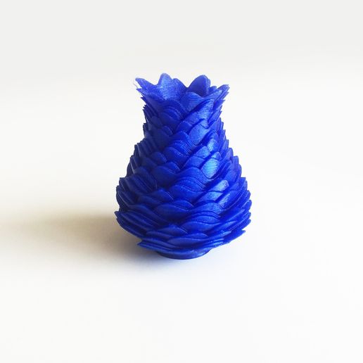 IMG_2008.JPG Leaf Vase # 1