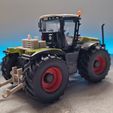 20231005_140401.jpg Siku 1:32 CLAAS XERION Tractor Links and Weights