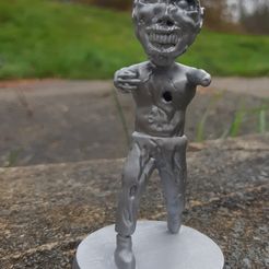 20231107_110858.jpg Zombie Eddie Miniature Statue - Iron Maiden Fan Art