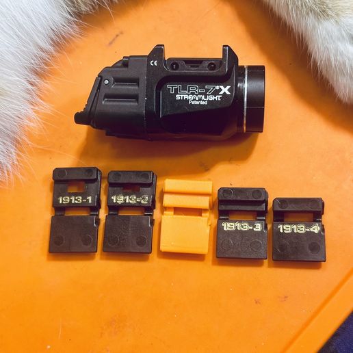 Streamlight TLR-7 Locking Key 1913 style for Sig Sauer P365 XMACRO - 3D model önizlemesi