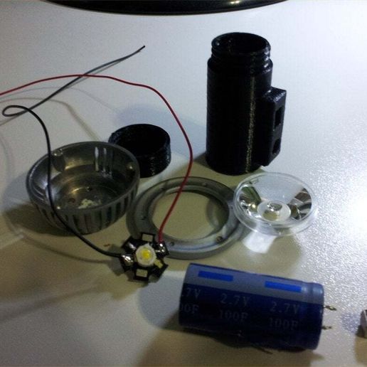 2013-10-12_19.02.36_display_large.jpg flashlight without batteries