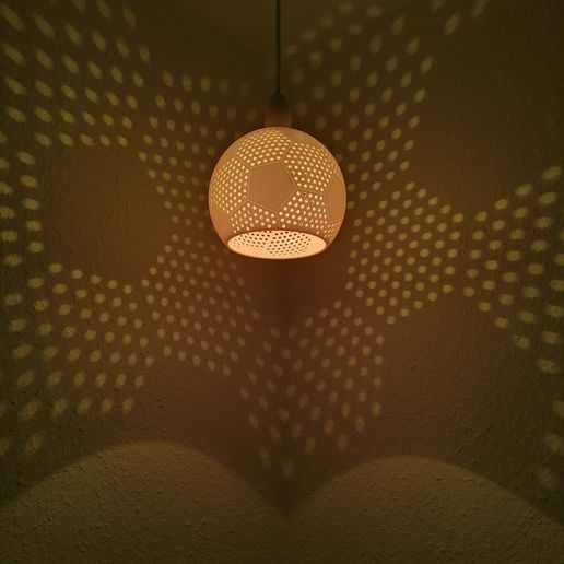 IMG_20231217_151256.jpg deckenlampe fußball, fußball deckenlampe, fußball lampe wand, fussball wandlampe, wandlampe fussball, wandleuchte fussball, wandleuchte fußball, deckenleuchte fußball, fussball lampe decke, fußball deckenleuchte, fussball leuchte, MIRESISTOR fussball