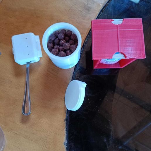 WhatsApp-Image-2026-03-03-at-12.30.16-PM.jpeg Yoghurt Holder + cereal container + spoon lid
