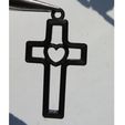 cross_7_heart_P0001.jpg Deko-Kreuz mit Herz für die Erstkommunion