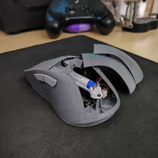 c4d87225-81b0-4d27-867d-59c691708503.jpg Logitech G1008 Mod (G703 shell + G305 PCB)