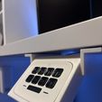 image1.jpeg Elgato Stream Deck Neo - Versenkbare Tischhalterung