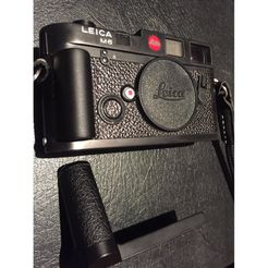 2018-02-13 19.30.08.jpg Free STL file Leica Hand Grip M Camera・3D printing idea to download, DjeKlein