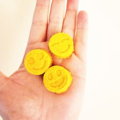 emojihappysample1.jpg STL file Bath Bomb Multi Press Emojis・3D printing design to download