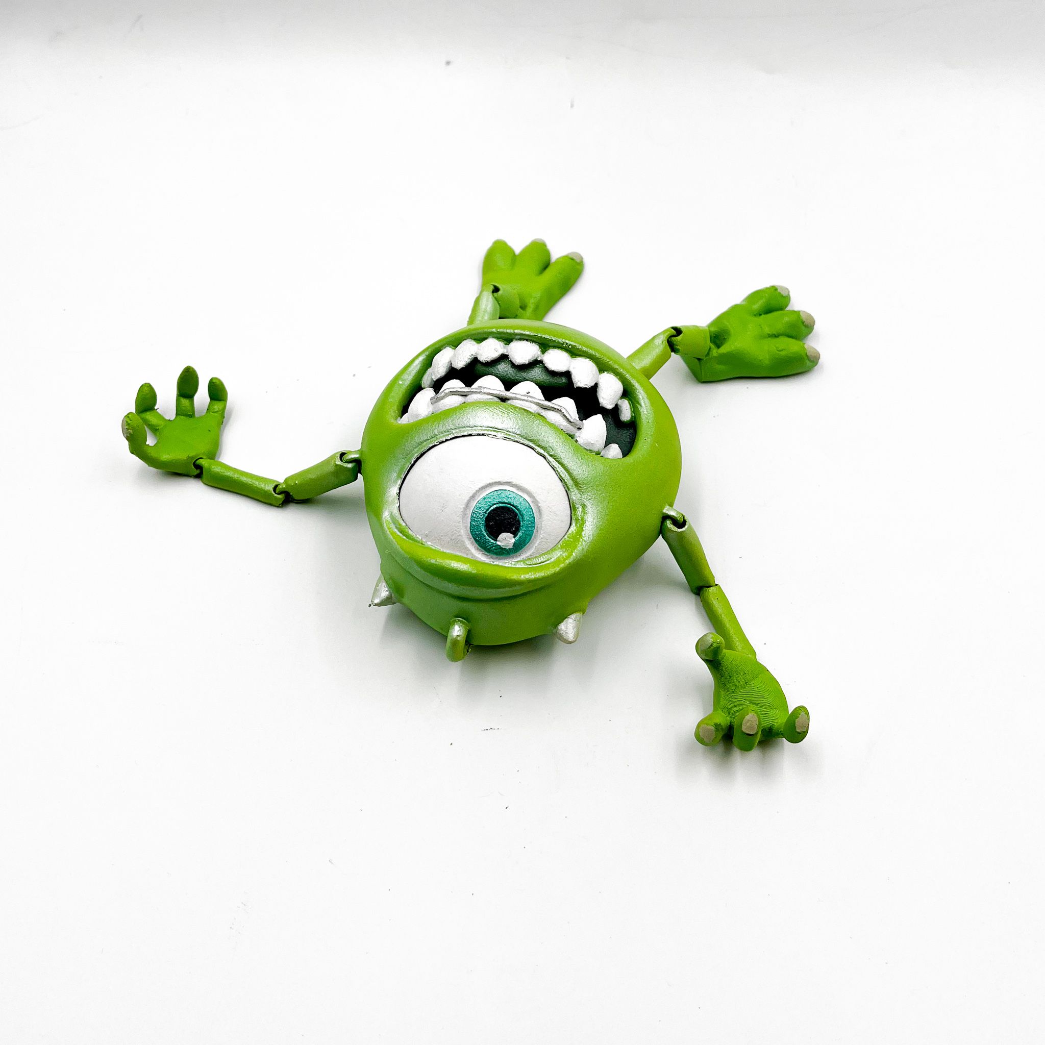 IMG_3588.jpg STL file MIKE WAZOWSKI Car Hanger PRINT-IN-PLACE articulated MONSTERS, INC. toy・3D print model to download, sliceables