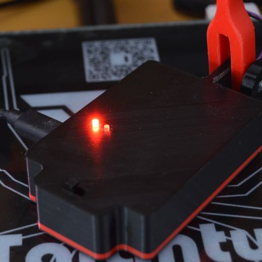 charging-difuse-filament.JPG LAMP with parametric battery case (rechargeable)