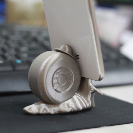 Capture d’écran 2017-05-12 à 17.54.36.png One Piece snail phone stand
