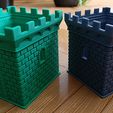 Z05.jpg A square pencil case in the shape of a castle tower