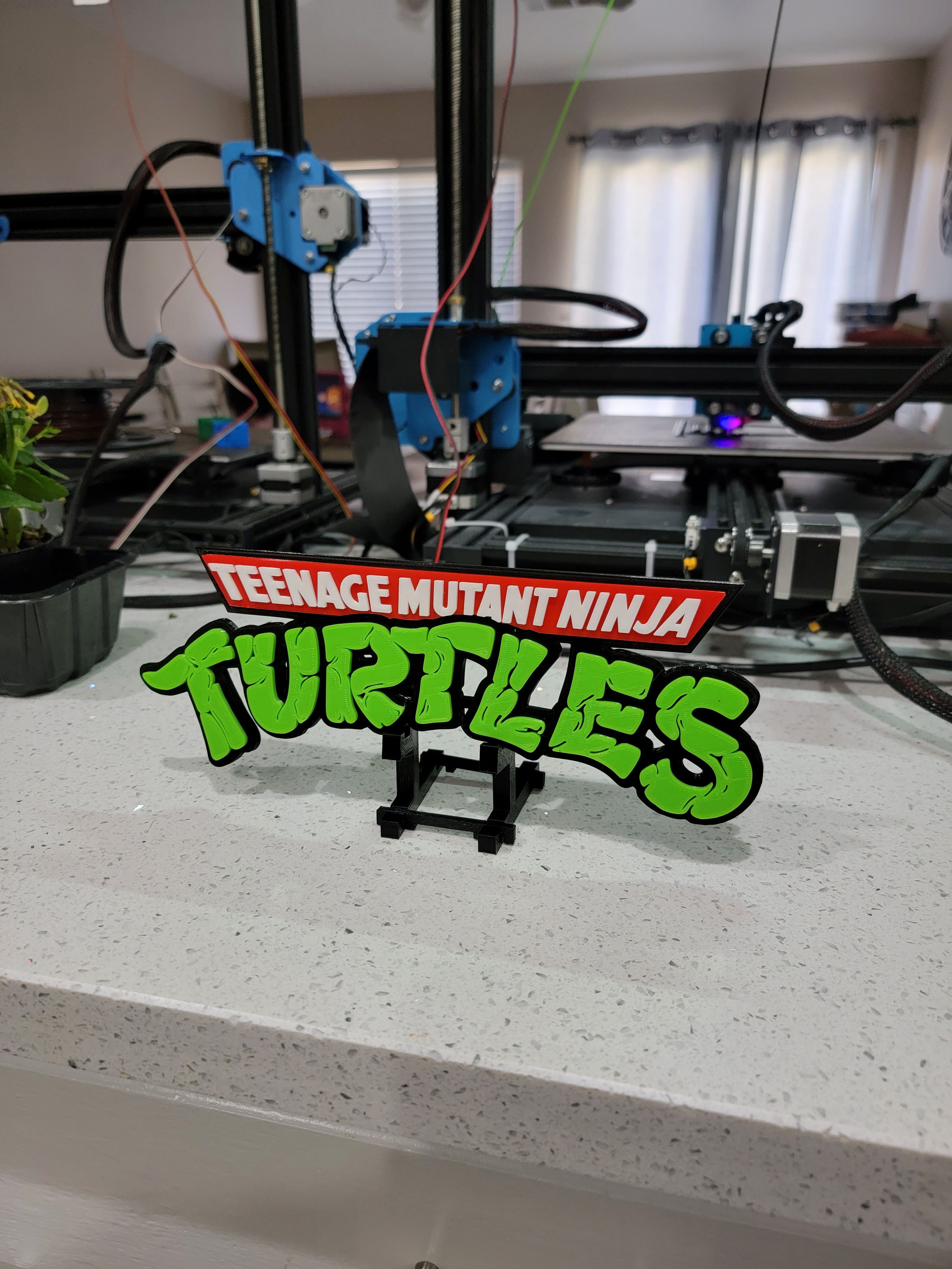20220525_073741.jpg Fichier STL Aimant TMNT Toon Logo Display Teenage Mutant Ninja Turtles・Objet pour imprimante 3D à télécharger, Avionyx
