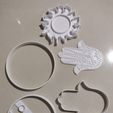 WhatsApp-Image-2024-07-14-at-11.58.39-AM.jpeg cutters hand hamsa, ying yang sun round