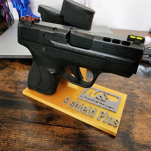 370244352_3121810071462157_567746147388180282_n.jpg Smith & Wesson Shield plus