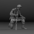sol.229.png WW2 GERMAN PARATROOPER WITH RIFLE CROUCHED DOWN