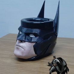 100662223_831419190678402_1582675773330817024_o.jpg Archivo STL gratis Mate Batman・Diseño de impresión 3D para descargar
