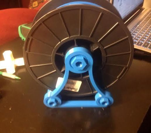 spool_h_10_display_large.jpg Универсальный держатель катушек - старая версия