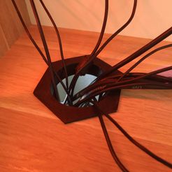 img-2.jpg Fichier STL gratuit Desk grommet / Passe-câble bureau・Idée pour impression 3D à télécharger