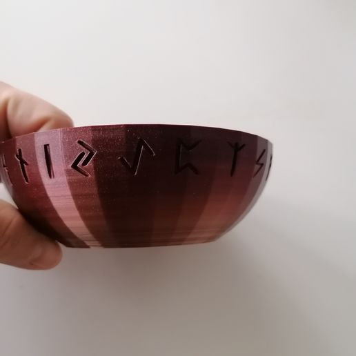 IMG_20220929_140904.jpg runes bowl