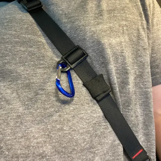 img_5397.webp Correa deslizante para mochila (con orificio para mosquetón)