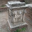 Roman_Marble_Plinth_2.jpg Römischer Marmorsockel 3D-Scan