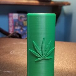 20230423_143545.jpg Fichier STL Etui à briquet Bic Herb Leaf (V2)・Objet imprimable en 3D à télécharger
