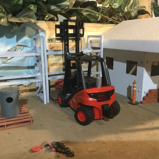 1/16 scale CB Pot and lid. 3D model