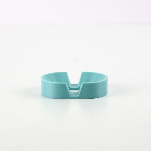 doriane-2.jpg phone holder - candice
