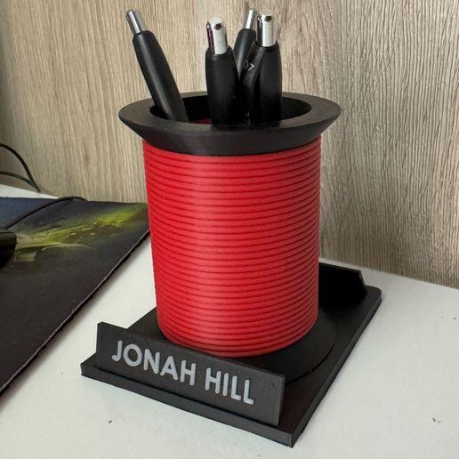 STL file Yarn Penholder 🧶 ・3D printer model to download・Cults