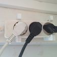 9 Fixation murale de prise multiple / power strip wall fixing