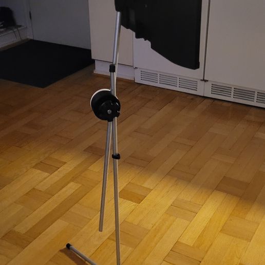 20230206_212537.jpg Display stand